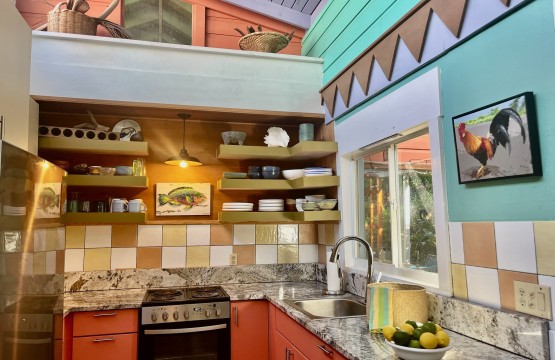 persie's deck house